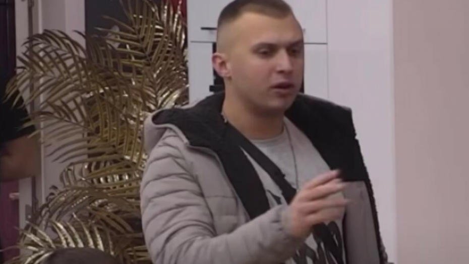 SVI PI*AJU PO MENI! Stefan Karić brutalan prema zadrugarima, žestoko opleo po cimerima, a on je prvi skočio da se pravda!