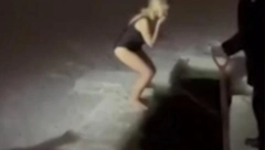 UZNEMIRUJUĆI VIDEO! KRICI I ZAPOMAGANJE! Advokatica se utopila u reci na Bogojavljenje (VIDEO)