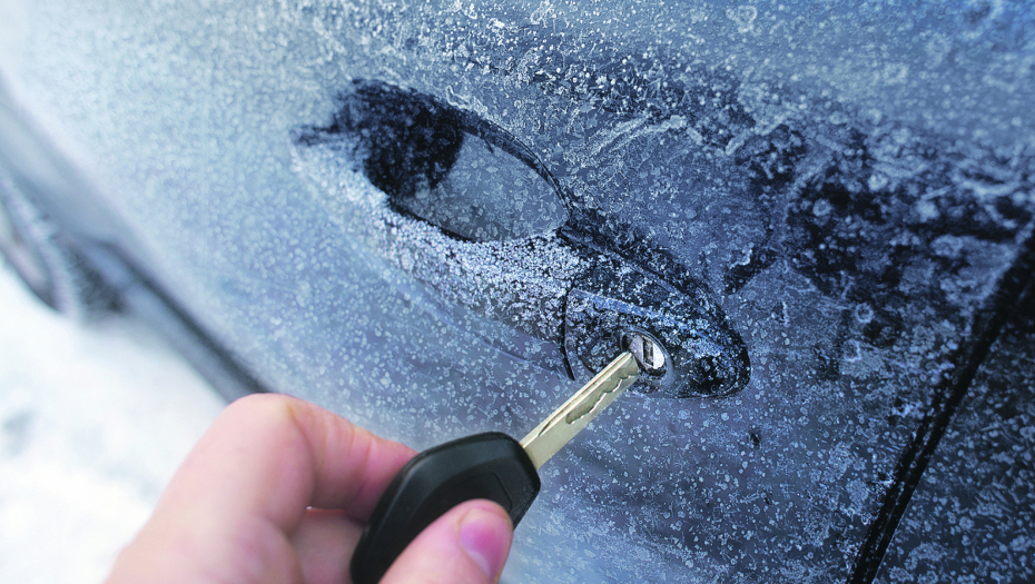 VREMENSKE NEPRILIKE Evo šta treba uraditi ako ručna kočnica zamrzne