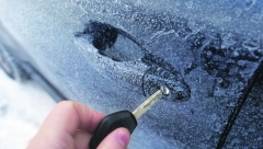 VREMENSKE NEPRILIKE Evo šta treba uraditi ako ručna kočnica zamrzne