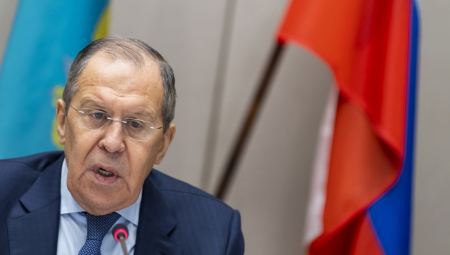ORUŽJE ZA UKRAJINU NA CRNOM TRŽIŠTU KOSOVA I ALBANIJE Lavrov izneo ozbiljne optužbe na račun Zapada