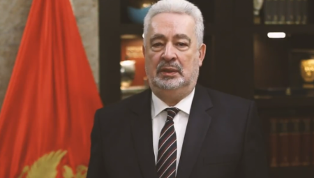 ZDRAVKO KRIVOKAPIĆ OPET SITNO ŠIBICARI Napada Srbiju i tvrdi: Bugari su nam uvek bili bliži i veći prijatelji