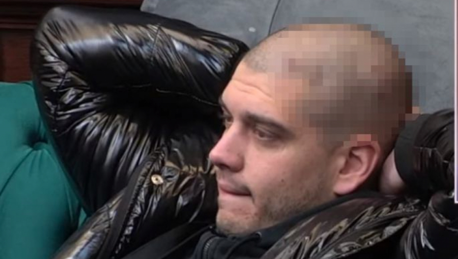 OSTAĆE UNAKAŽEN ZA CEO ŽIVOT Kamera zumirala Dejanove rane na glavi, Dragojeviću se ne piše dobro (FOTO)