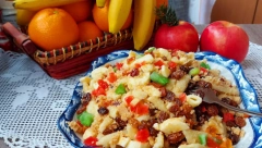 JELO U KOME ĆETE SIGURNO UŽIVATI: Testenina sa grožđem, medom i orasima, a ukus je fenomenalan (VIDEO)