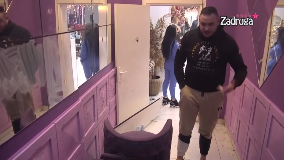 JA ĆU SE IZBORITI DA VIŠE NE BUDE JADAN! Car poludeo zbog Dejanovih suza, pa Dalili dao instrukcije kako da ga komentariše ubuduće!