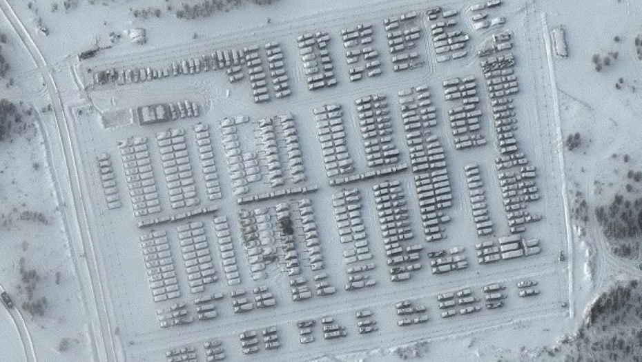 SATELIT OTKRIO ŠTA RADI RUSIJA Objavljeni snimci sa granice (FOTO/VIDEO)