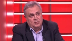 SRĐAN ŠKORO BRUTALNO O ĐILASOVOJ KANDIDATURI PONOŠA Meni to deluje kao neprijavljeno nasilje u porodici!