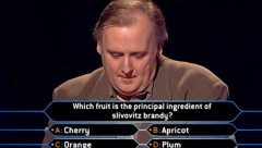 ZAMISLITE DA STE BRITANAC I DA DOBIJETE PITANJE O SRPSKOJ ŠLJIVOVICI Koga biste pozvali u pomoć, ako znate da odgovor vredi 125.000 funti