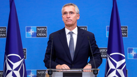 STOLTENBERG POVUKAO RUČNU "Rusija? Ma ne..."