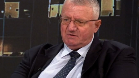 SRBIJA MORA DA IZDRŽI Šešelj ogolio podlu akciju zapadnih sila - Ne sme biti oklevanja, ne sme biti uzmicanja! (VIDEO)