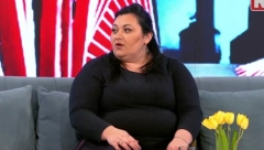 MILIČINA MAJKA SE OGLSASILA NAKON ĆERKINE VRELE AKCIJE SA BILALOM: "Ona ima samo 19 godina" (VIDEO)