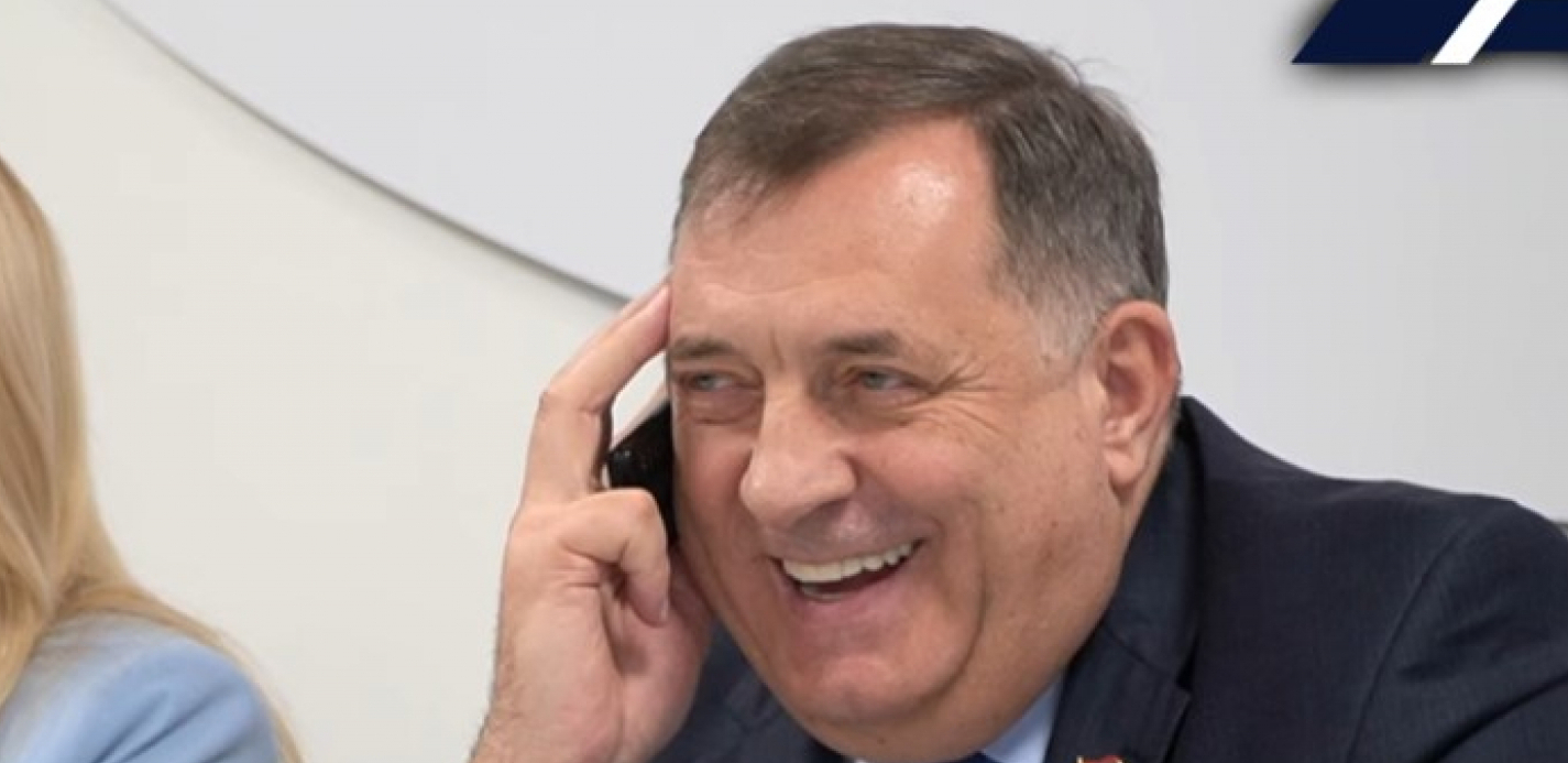 "DRAGANE, MILE JE, JESI ŽIV, SUNCE TI?" Dodik prekinuo konferenciju i nazvao Čovića - urnebesan razgovor! (VIDEO)