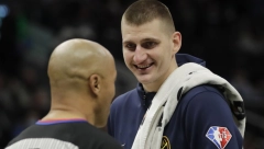 LJUBAVNA PORUKA NA ĆIRILICI! Evo ko se setio NIkole Jokića na dan zaljubljenih (FOTO)