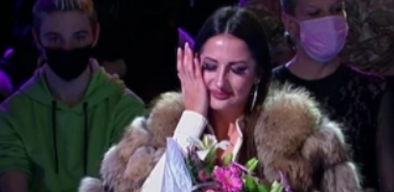SANDRA ČAPRIĆ ZAVRŠILA U POLICIJI Bivša zadrugarka doživela neviđenu dramu: Vukli su me u stanicu, pa šutirali na podu, onesvestila se