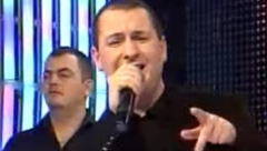 DUGO GA NIJE BILO U JAVNOSTI! On je sin poznatog folk pevača, ređao je hitove i naprasno je nestao sa scene, a evo kakao dnaas izgleda! (FOTO)