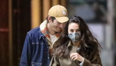 ZAR I TI EŠTONE? Sve smo ga obožavale, a sada je izobličen i izbotoksiran, moramo da priznamo da nam se malo plače (FOTO, VIDEO)!