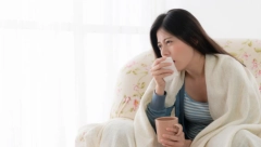 BRONHITIS I KAŠALJ TREBA ODMAH LEČITI Dr Milan Ljubinković iz Hemofarma savetuje vam šta da uradite ako vam zviždi u grudima