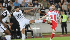 UZBUDLJIVA TRKA ZA ŠAMPIONSKU TITULU Evo ko potencijalno može večitima da otkine bodove!