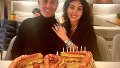 OTVORILA SE! Ronaldo dobio mnogo poklona za 37. rođendan, A OD GEORGINE - ZVER!