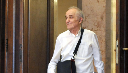 Opozicija zviždi jednom od najboljih matematičara sveta u Beogradu, a prekosutra će u Briselu aplaudirati ljudima koji Kosovo zovu republikom?!