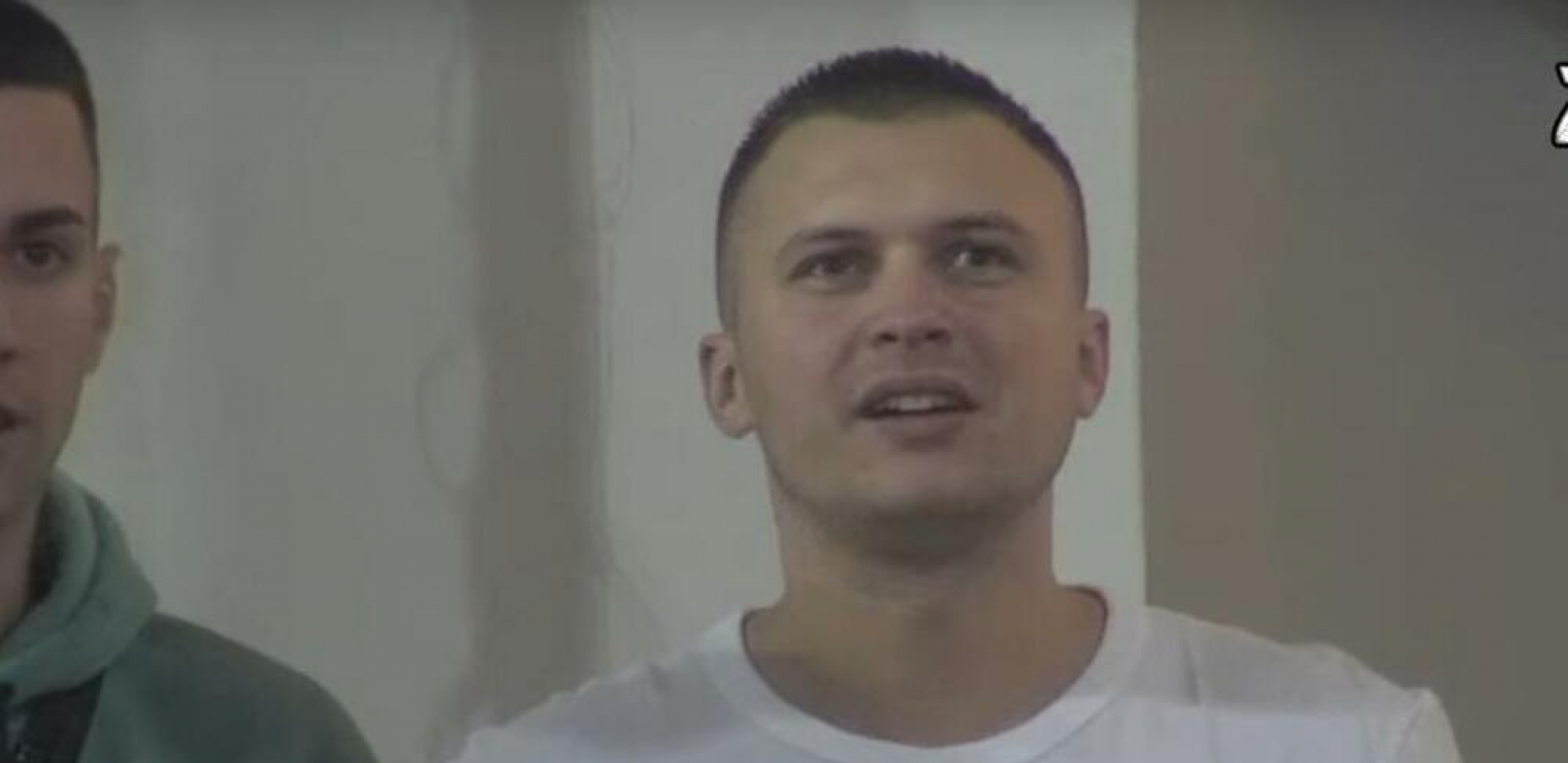 BRAT STEFANA KARIĆA JE BRUTALAN FRAJER! Žene lude za njim, a Jovana ga je prvi put predstavila javnosti na fotografiji koju je ona objavila!