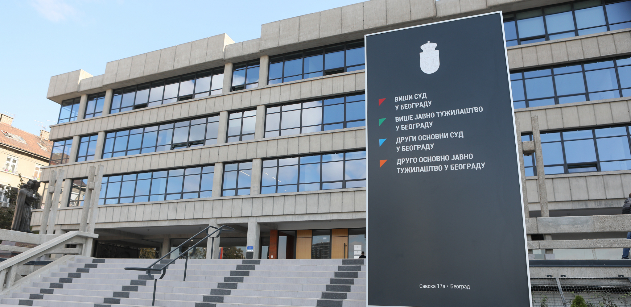 U GEPEKU PREVOZILI 29 KILOGRAMA MARIHUANE: Optuženi dileri sa Galenike