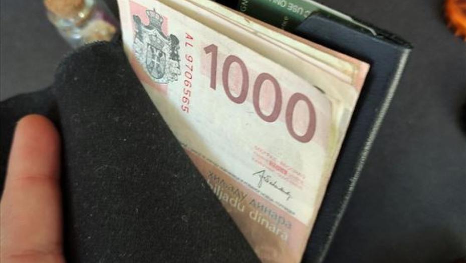 BEOGRAĐANI PROSEČNO ZARADE 89.000 DINARA MESEČNO Na Vračaru su najveće plate, a najmanje u OVOJ opštini