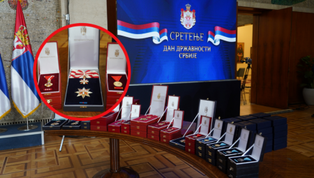 PREDSEDNIK VUČIĆ URUČUJE ODLIKOVANJA NA SRETENJE Evo kako ona izgledaju i ko će ih dobiti! (FOTO)