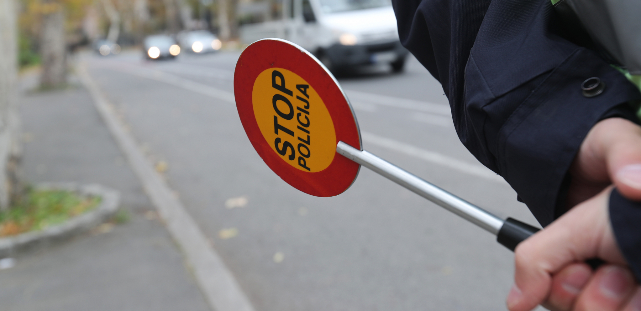 MORTUS PIJAN ZA VOLANOM Policija u Kraljevu zaustavila vozača sa čak 2,84 promila alkohola