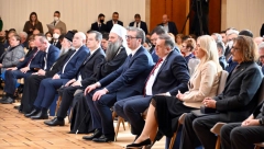 VUČIĆ POSTHUMNO ODLIKOVAO HEROJE POLICIJE Članovi porodica istakli da su počastvovani ovim priznanjem