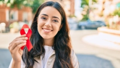 NOVE NADE ZA HIV POZITIVNE LJUDE Prva žena u istoriji je pobedila ovu infekciju, pronađena nova metoda lečenja!