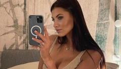 PADAJU VILICE! Svi komentarišu Vlahovićevu devojku, jedan detalj nikome nije promakao! (VIDEO)