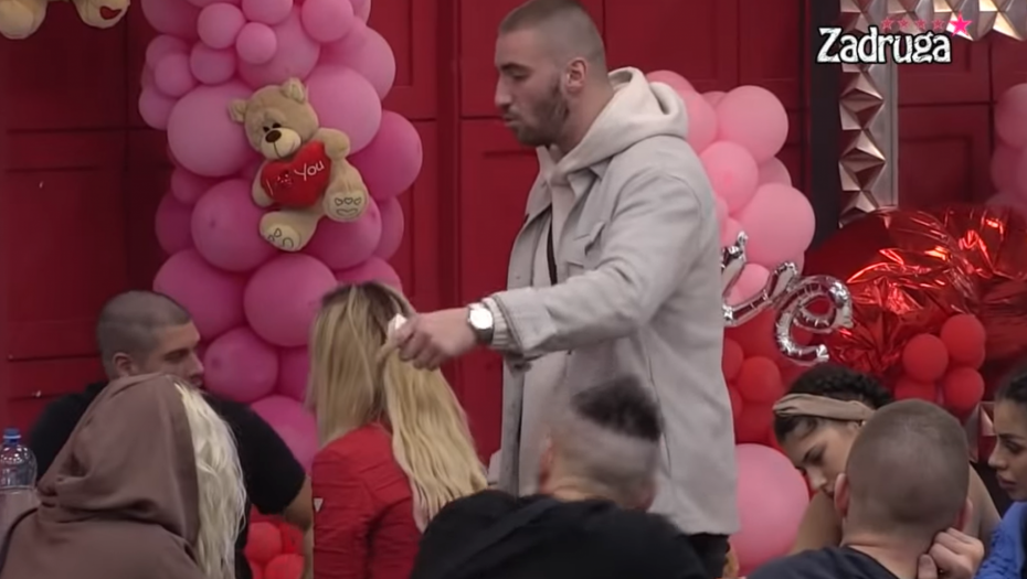 MUK U BELOJ KUĆI! Mensur najstrašnije ponizio Milicu pred svima, zadrugari ostali nemi na ove njegove reči!