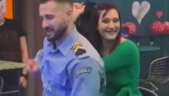 STRIPER ZAPALIO BAR! Takmičarke se prvo postidele, pa ubrzo prešle u akciju, Dejana zaboravila da ima dečka!