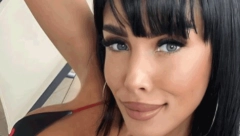 ALEKSANDRA IDE POD NOŽ Subotićka se ne zaustavlja sa intervencijama na telu, a svi se pitaju šta joj ovo treba?!(FOTO)