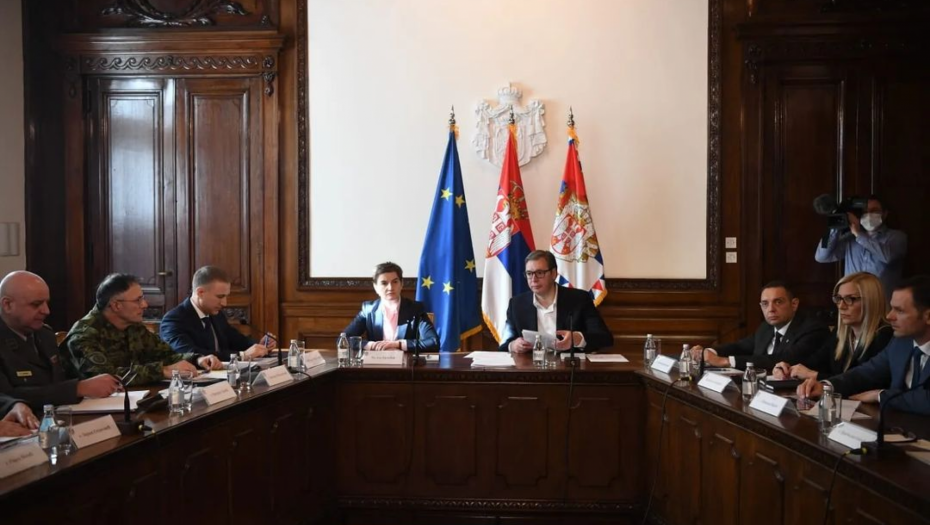 SRBIJA SE SPREMA ZA VELIKU SVETSKU KRIZU Vučić posle sednice Saveta za nacionalnu bezbednost: Nabavljamo robu i sirovine, na dobrom smo putu!