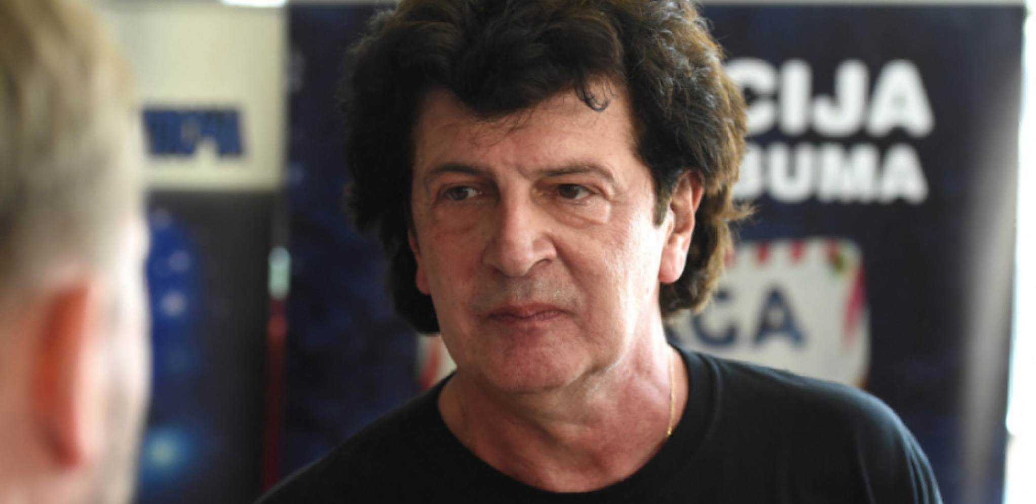 ALO! PAPARACO Bajaga neprepoznatljiv, muzičar šokirao potezom nakon što je isplivalo sve o razvodu, ovo niko nije očekivao