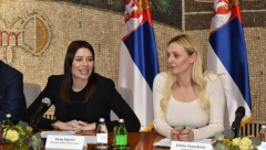 MINISTARKA VUJOVIĆ SA PREDSTAVNICIMA OPŠTINA: Rešavamo ekološke prijave građana, stiglo ih je skoro 1800