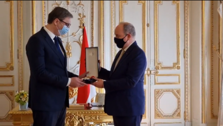 VUČIĆ DOBIO NAJVIŠE ODLIKOVANJE KNEŽEVINE MONAKO Knez Albert mu uručio orden Velikog krsta reda Svetog Šarla: Ovako se poštuje Srbija