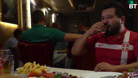 Rakiju pijemo iz pogrešnih čaša!