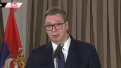 VUČIĆ U NEVERICI ZBOG PETROVIĆA Ne zna odakle mu dva miliona?!