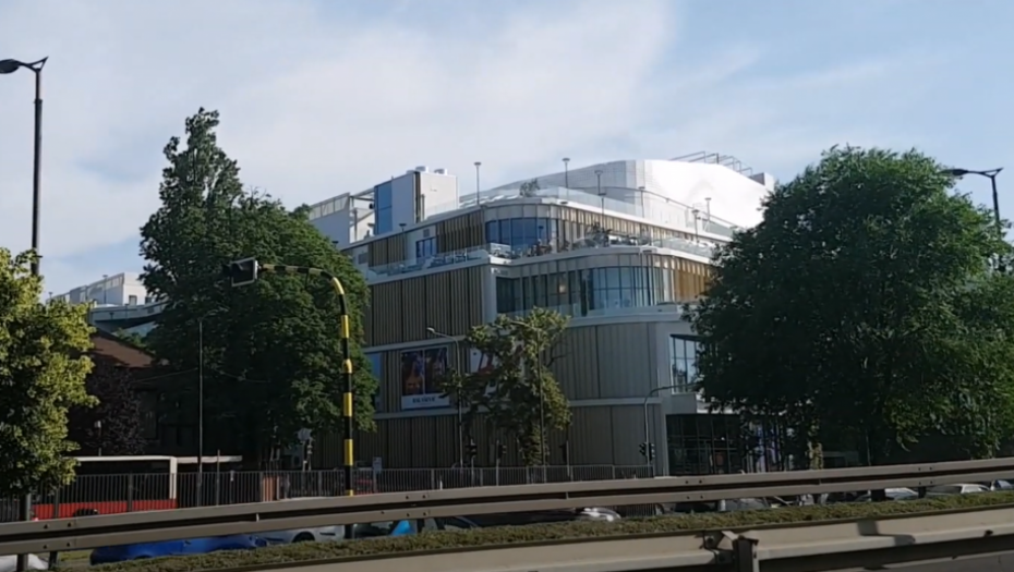 PANIKA U ADA MOLU Hitna evakuacija tržnog centra, uključeni alarmi za opasnost