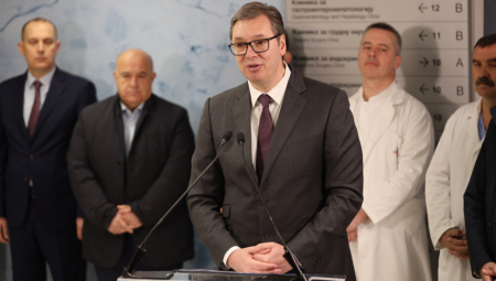 PREDSEDNIK VUČIĆ SE OBRATIO NARODU "Želim da zahvalim građanima Srbije koji su verovali da zajednički možemo da gradimo našu zemlju"