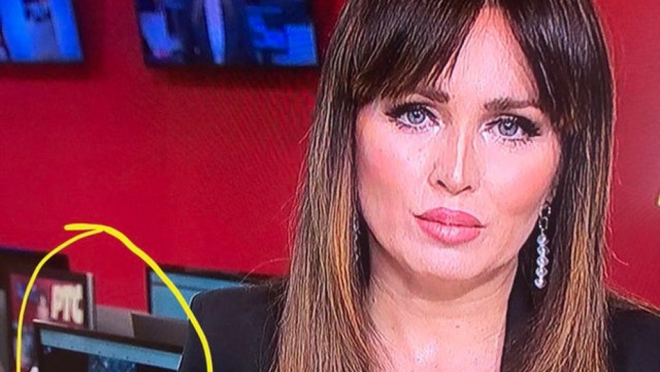 ŠOK U DNEVNIKU NA RTS Voditeljka prenosi najnovije vesti, a iza nje na ekranu - OVO (FOTO)