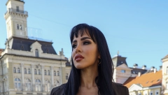 SUBOTIĆKA POKAZALA LUKSUZNU VILU! Rijaliti zvezda ima bazen, košarkaški teren, a od jednog detalja zastaje dah!