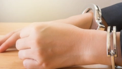 TUKLA MUŽA PO GLAVI Uhapšena žena u Dobanovcima