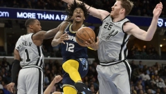 NBA AS NAPRAVIO SKANDAL O KOJEM BRUJI AMERIKA Vadio pištolj, pravio haos u striptiz klubu (VIDEO)