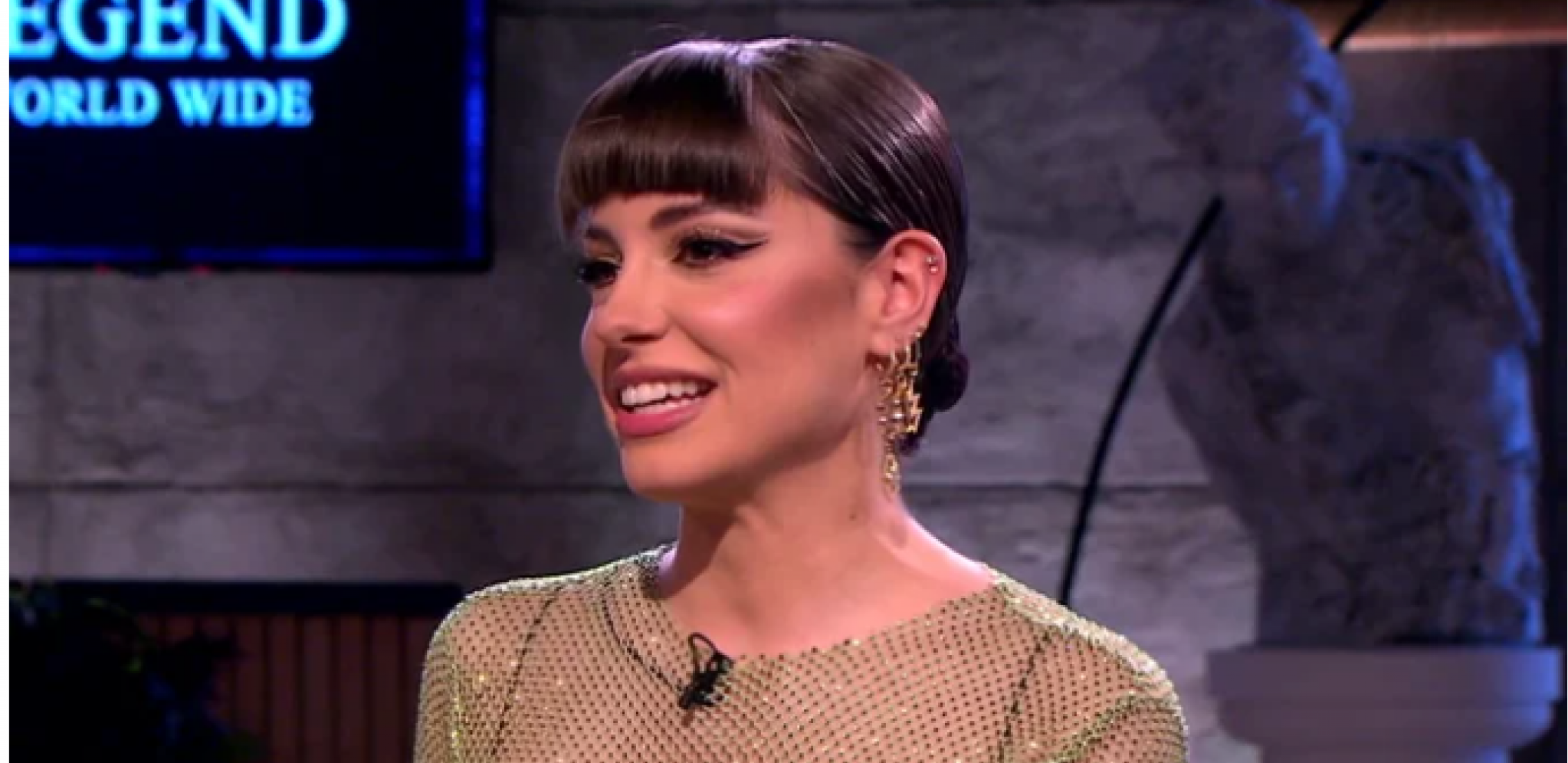 SARA, ŽENA MAČKA Jovanovićeva raspametila provokativnim izdanjem, utegnuta u crni kombinezon, zadnjica u prvom planu (FOTO)