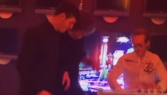 JEDAN RUS, A DRUGI AMERIKANAC! Željko Mitrović objavio urnebesni video dok đuska sa zetovima, u ovakvom izdanju ga nikada niste videli! (VIDEO)