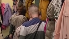 DOSTA MI JE, TI SI BOLESNIK I PSIHOPATA! Mima brutalno napala Gruju, davila ga i gurala u garderoberu, zadrugari u šoku!